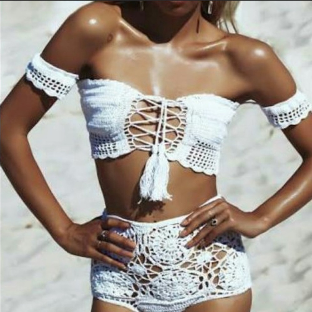 🆕 Off the shoulder high waisted crocheted bikini